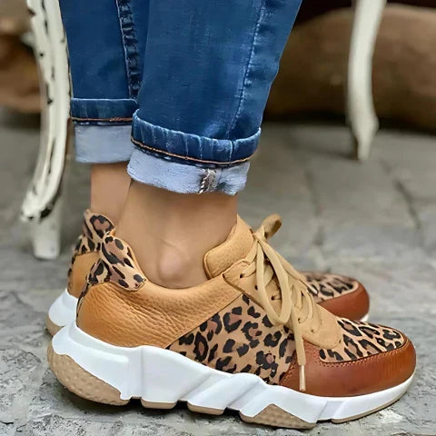 Tindra | Discover Your New Favorite Pair