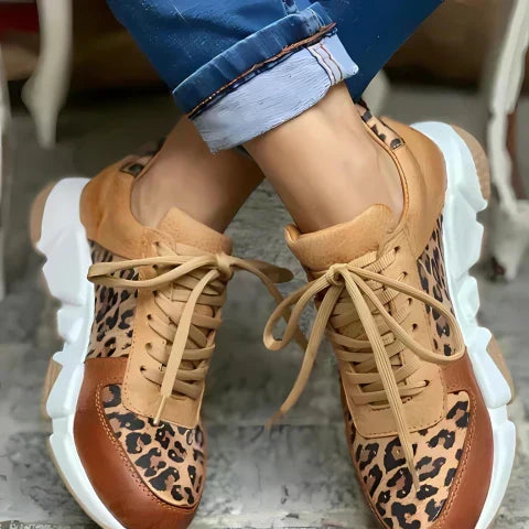 Tindra | Discover Your New Favorite Pair