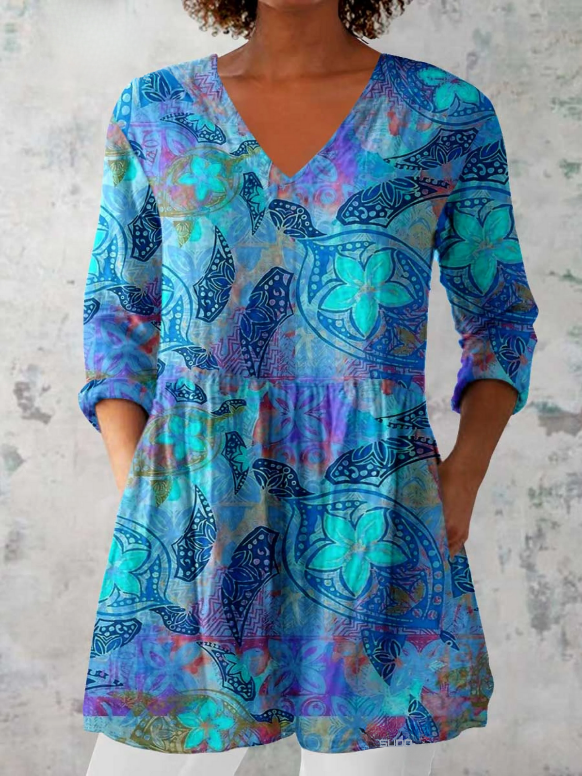 Lilia | Extended V-Neck Longline Shirt