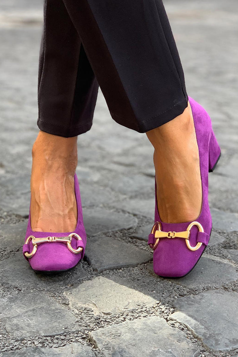 Alvessa | Colorful sandals with square toe and decorative block heel strap