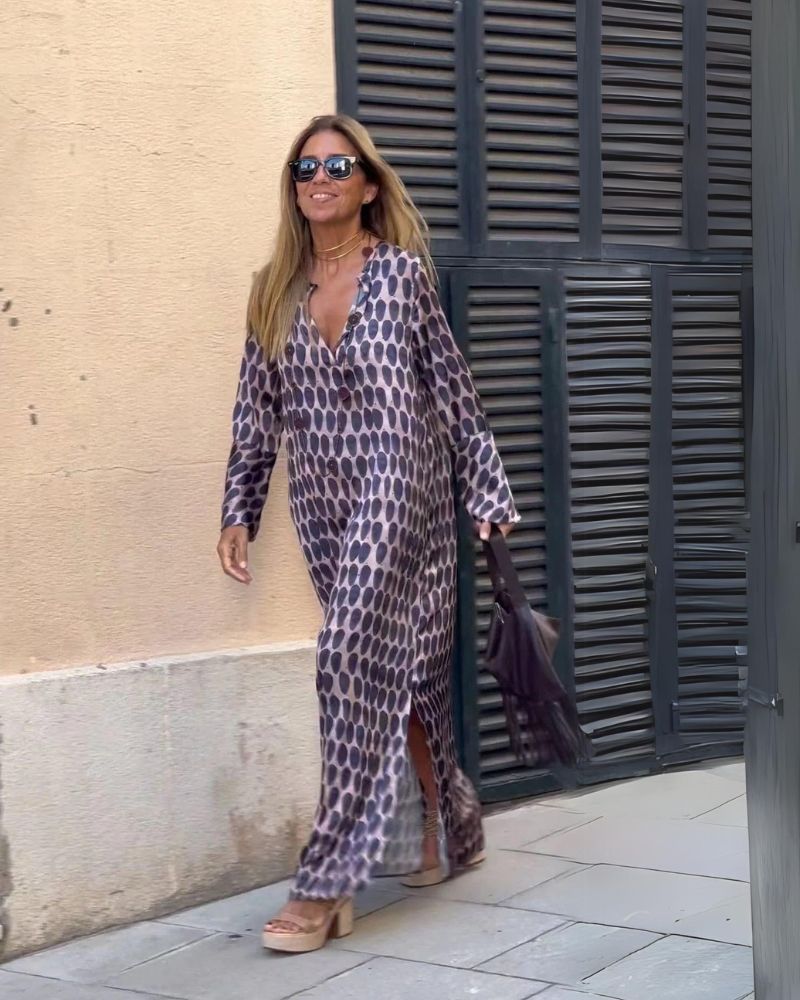 Chels - Belly-Covering Dress