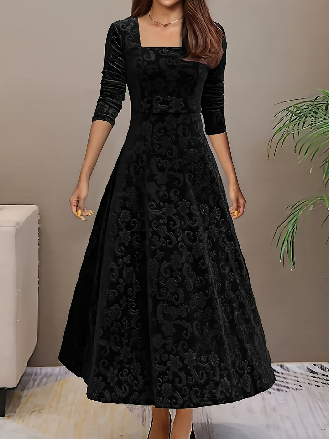 Otsuru - Elegant Velvet Long Sleeve Dress
