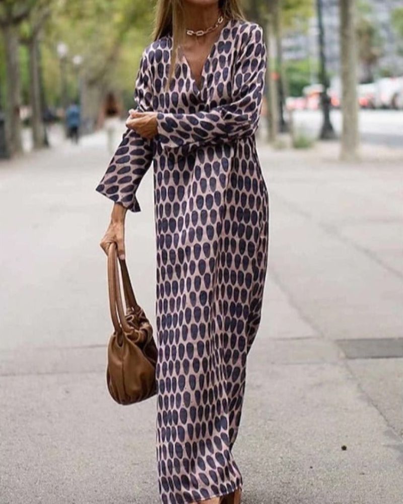 Chels - Belly-Covering Dress