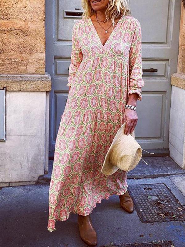 Leila - Flowing dress with V-neck and refined print