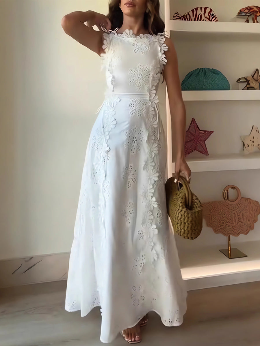 Éliora – Lace Floral Tie-Strap Maxi Dress