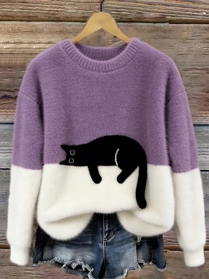 Luna™ | Women's Sweatshirt with Cat Graphic