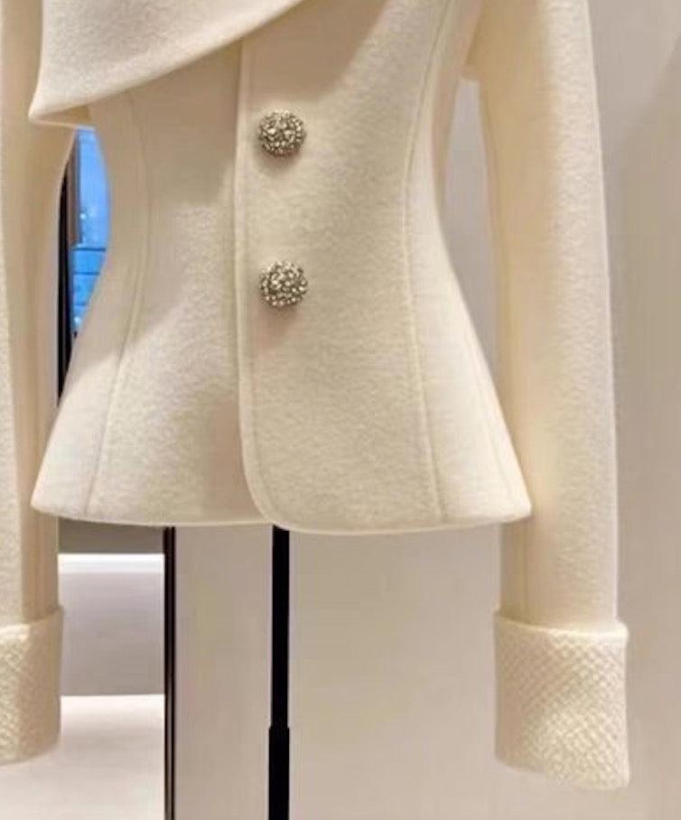 Lola | Asymmetrical Blazer with Buttons