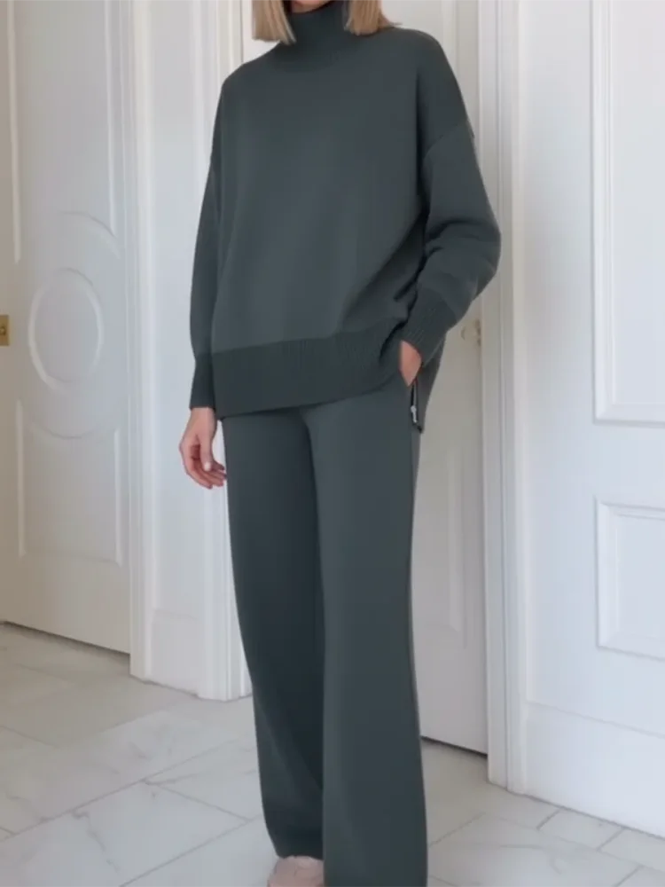 Two-Piece Set with High Collar and Zipper Closure, Straight Pants