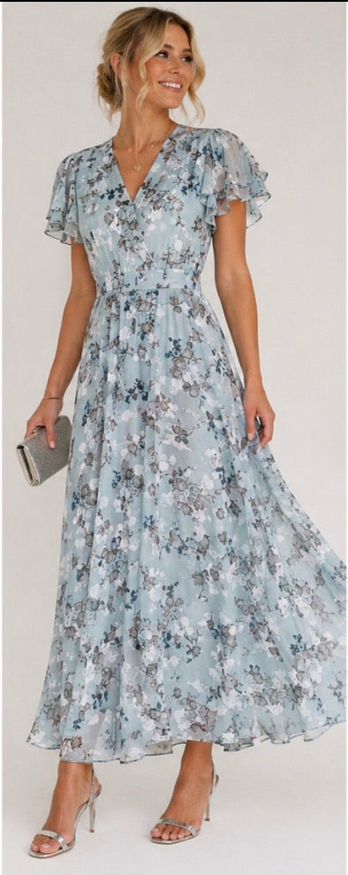 Stella & Grace™ | Glamorous dress that covers the belly