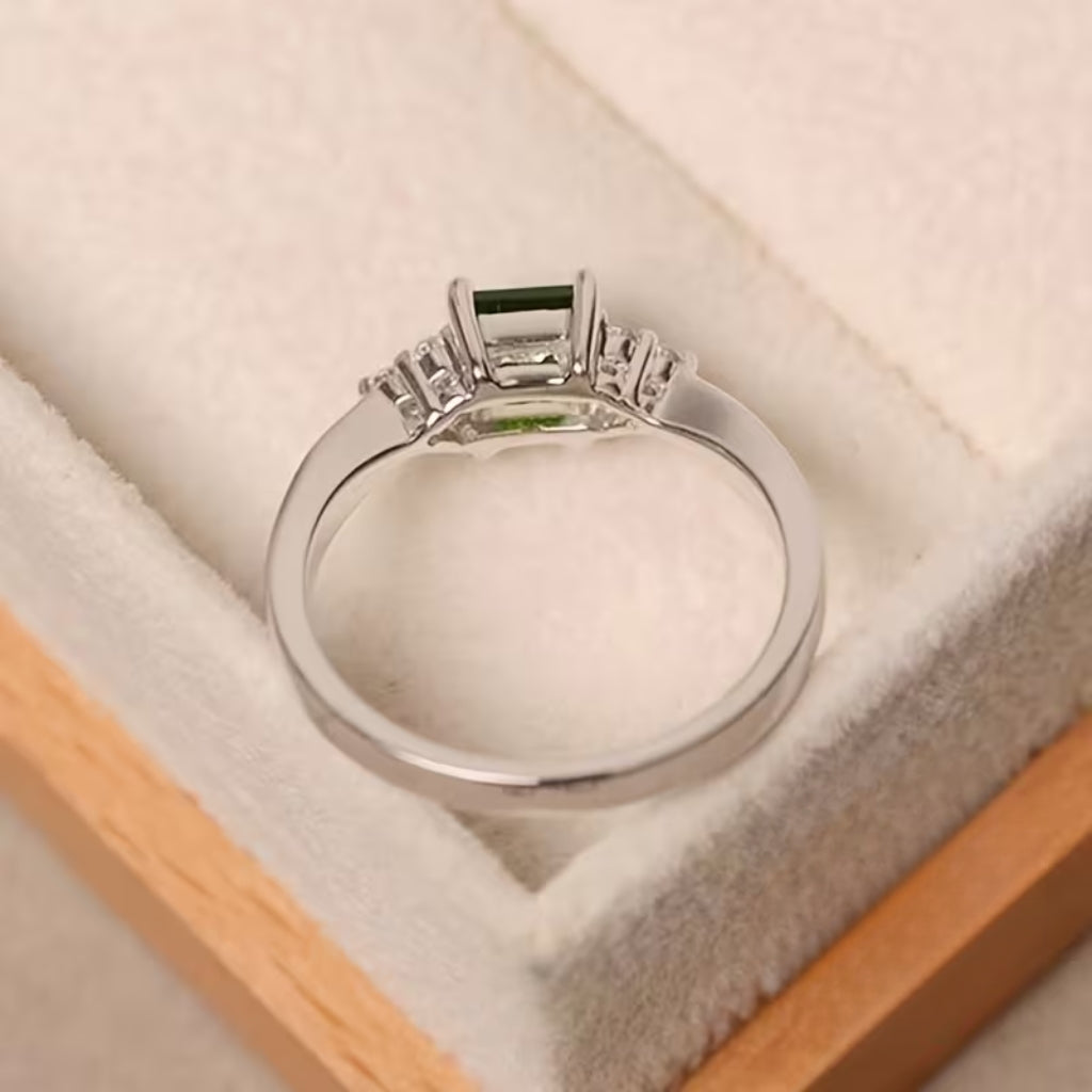 Verde Solitaire Ring