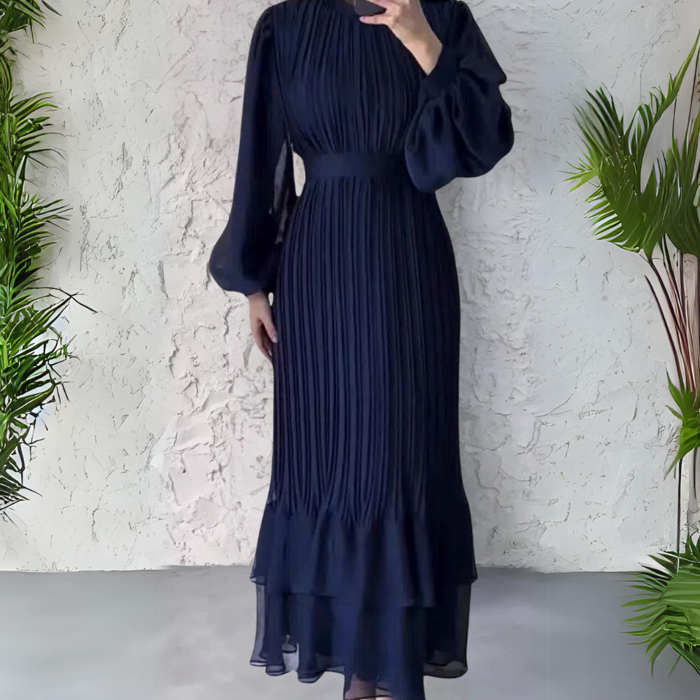 Elegant Autumn Evening Dress with Tulle Details