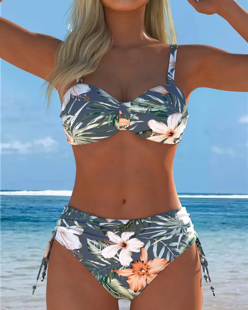 Two-Piece Printed Bikini – Trendy