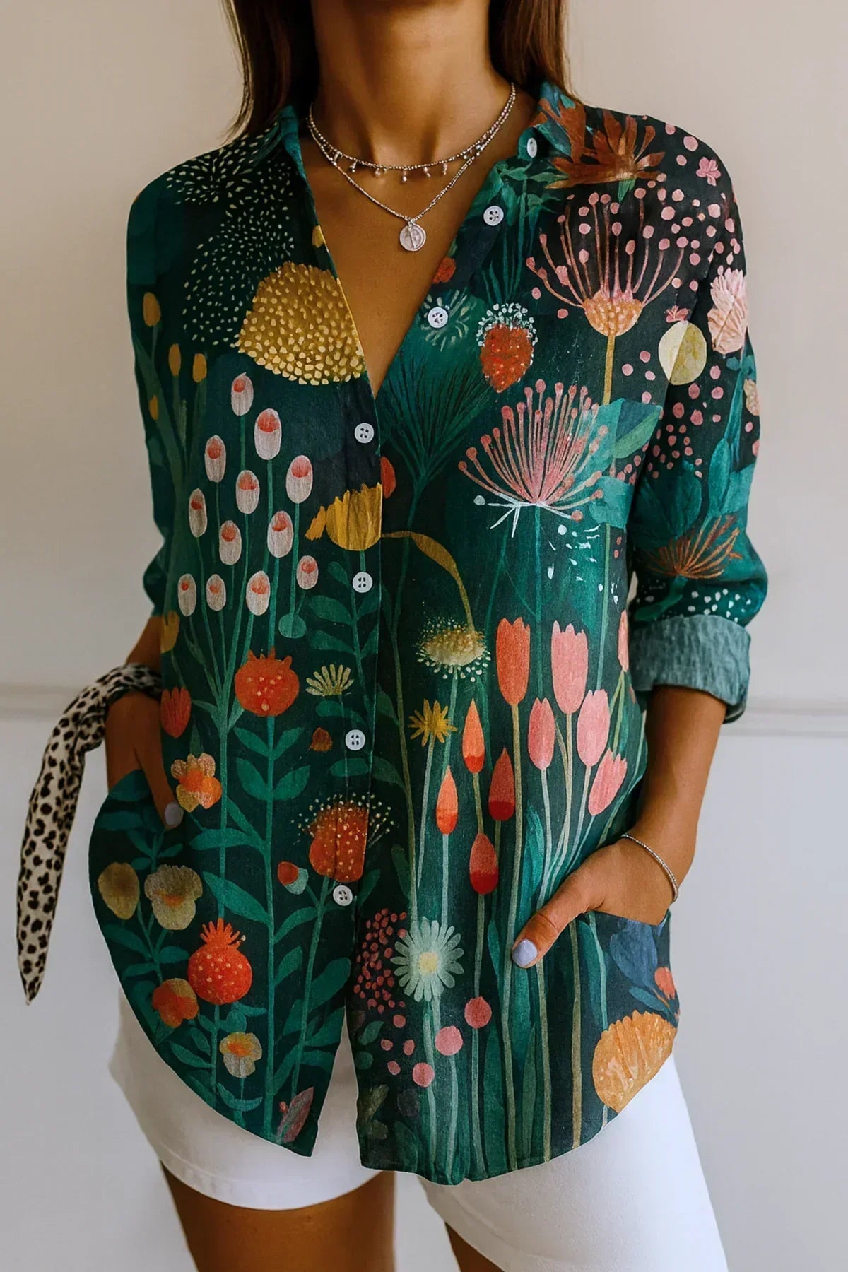 Astra | Blouse with Colorful Pattern