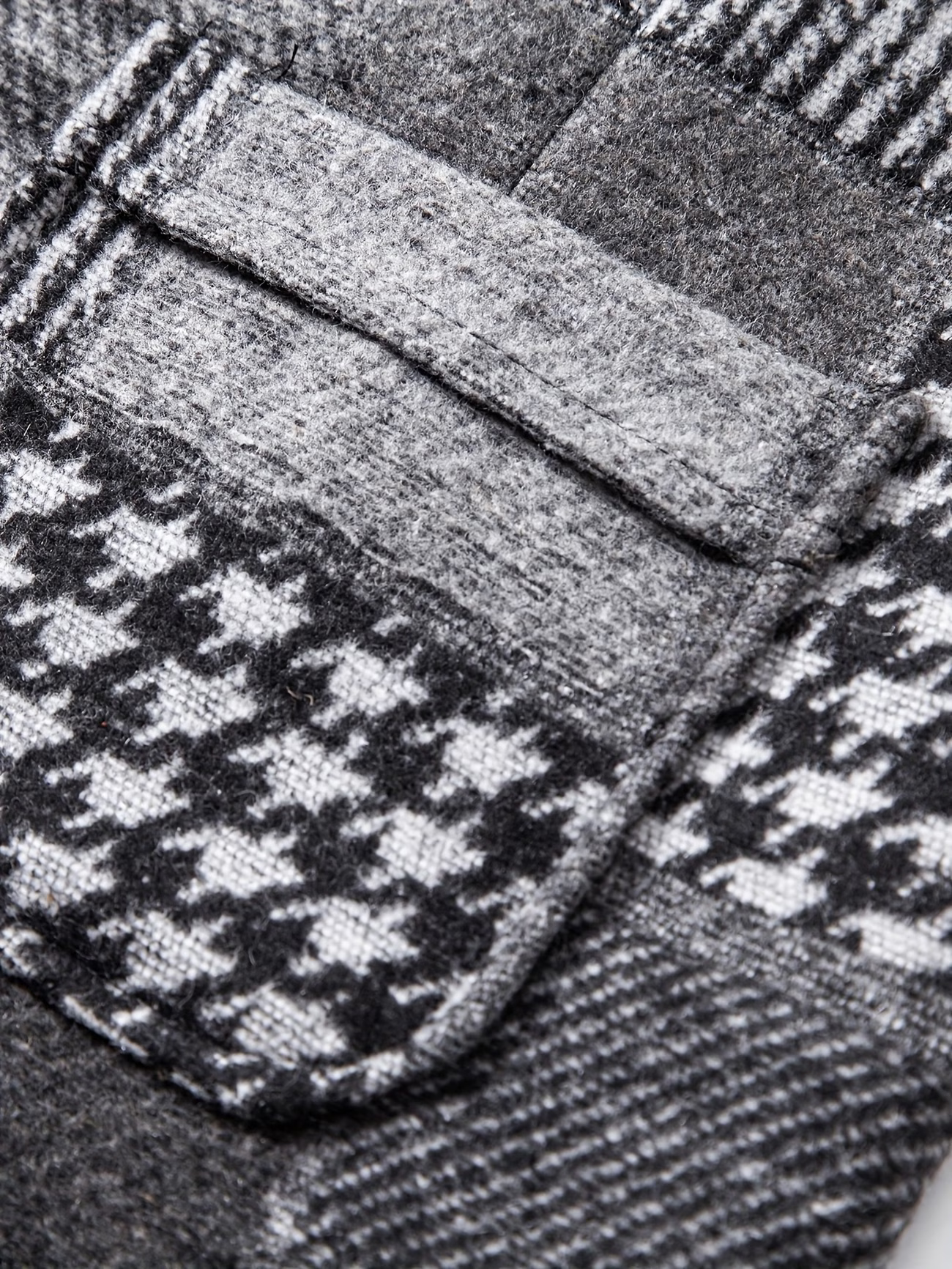Leo™ | Patchwork Tweed Waistcoat with Herringbone Pattern