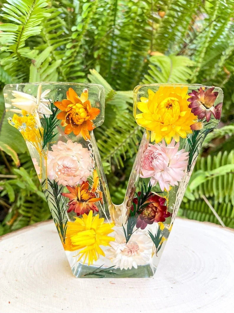Florenza - Personalized Resin Floral Letter Light for Mum