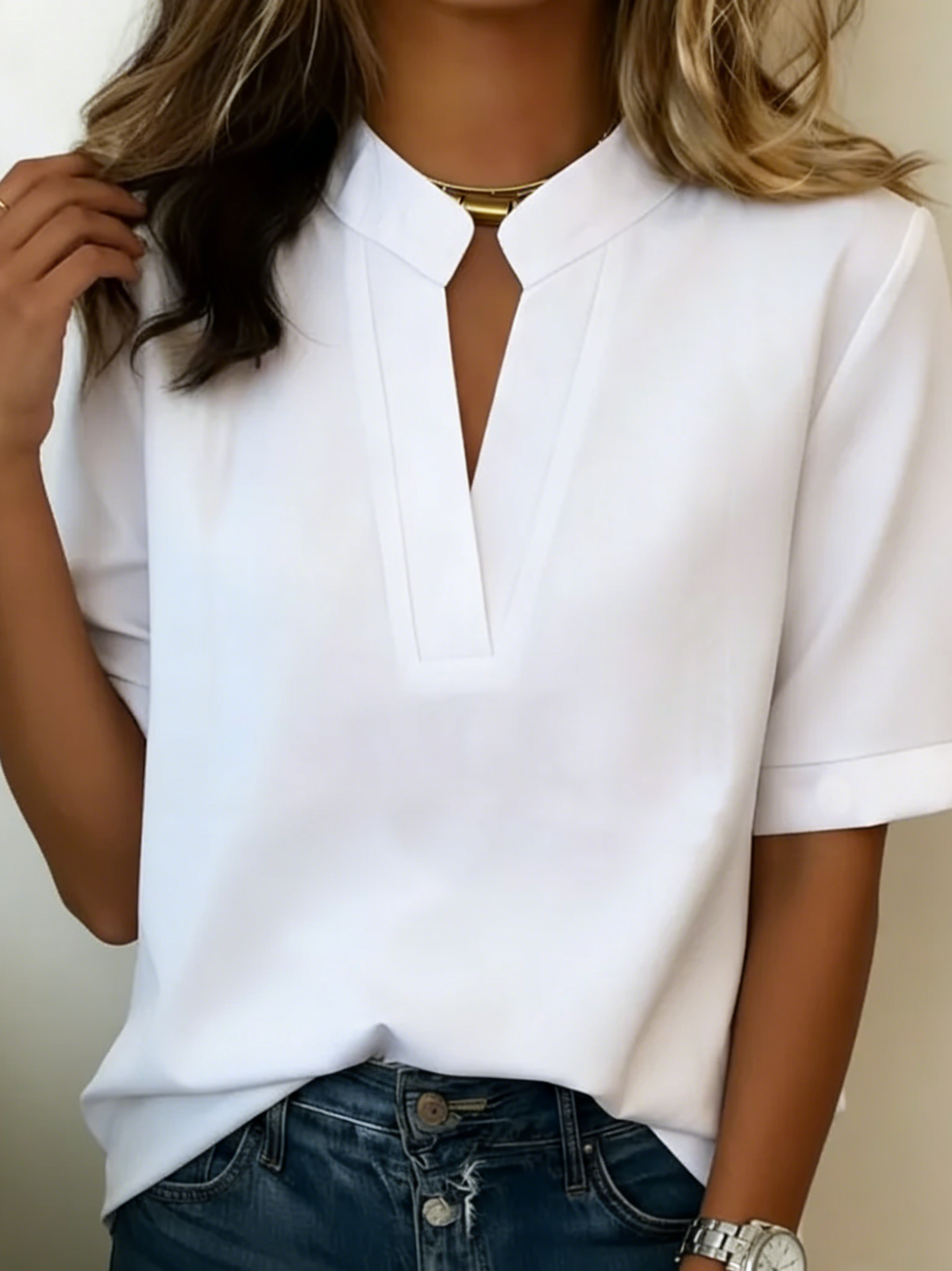 Élise — Elegant blouse with refined collar