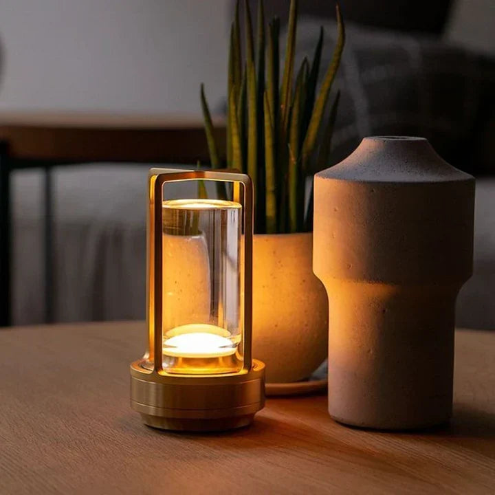 Crystelle – Elegant Cordless Crystal Table Lamp