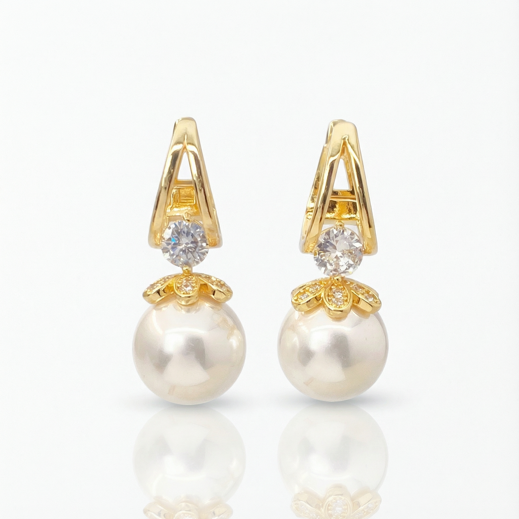 Lumara - Elegant Pearl Drop Earrings