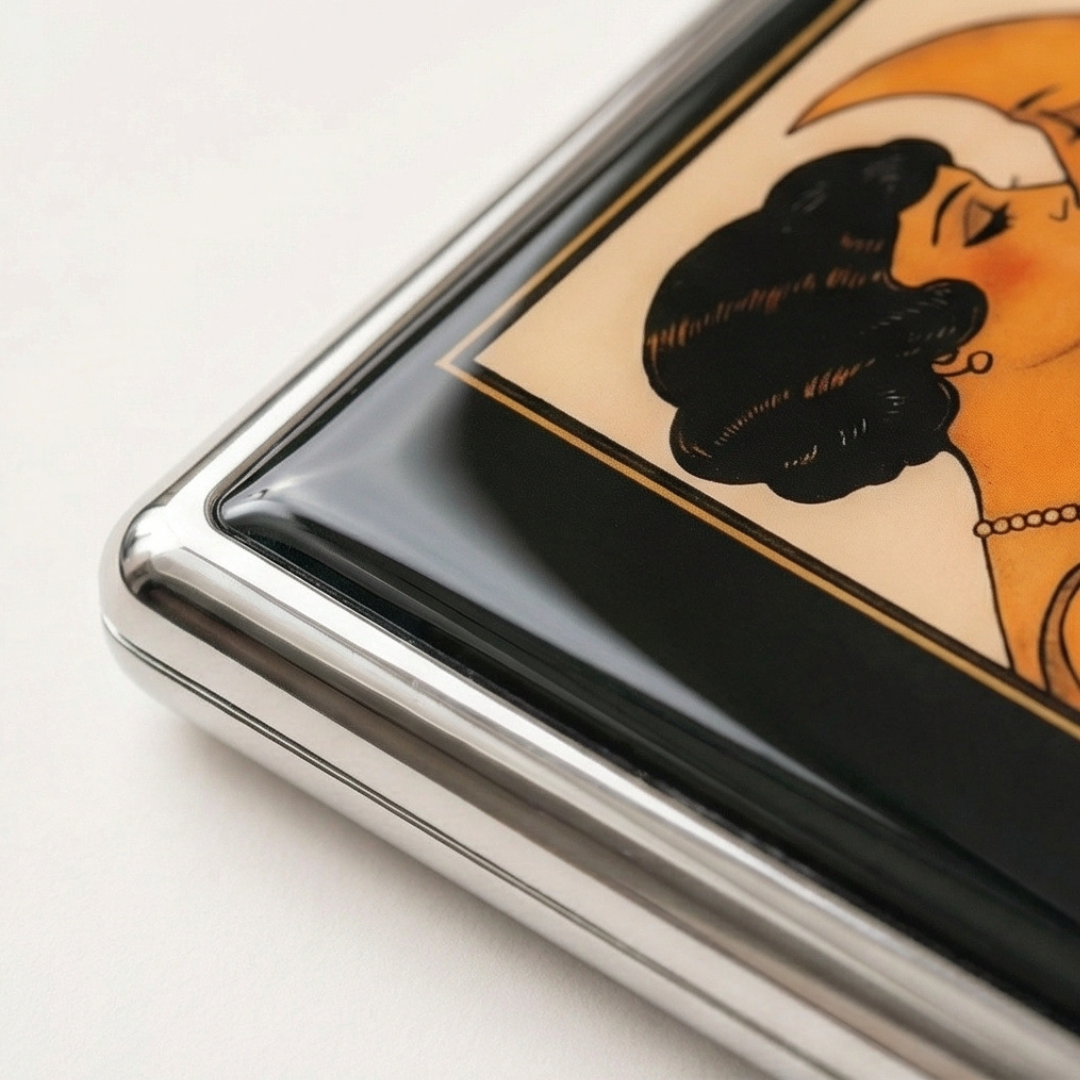 Artiva – Vintage Art Card Case