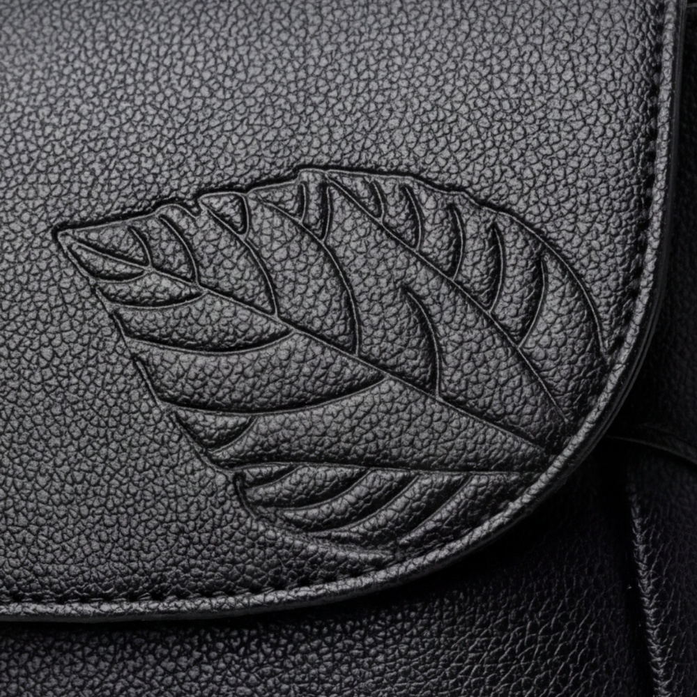 Leafara - Elegant Crossbody Bag with Leaf Detail