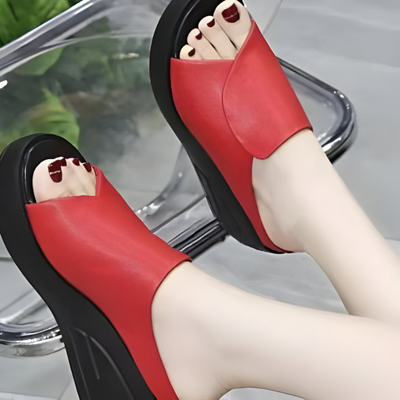 Xanthe – Orthopaedic Sandals