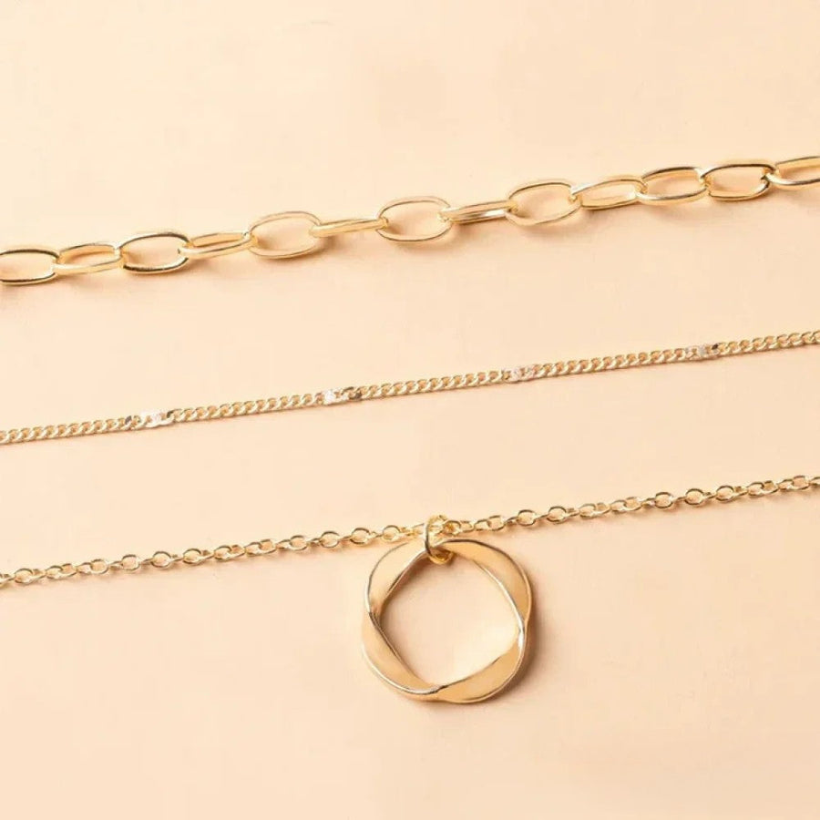 Avine – Retro Gold Necklace