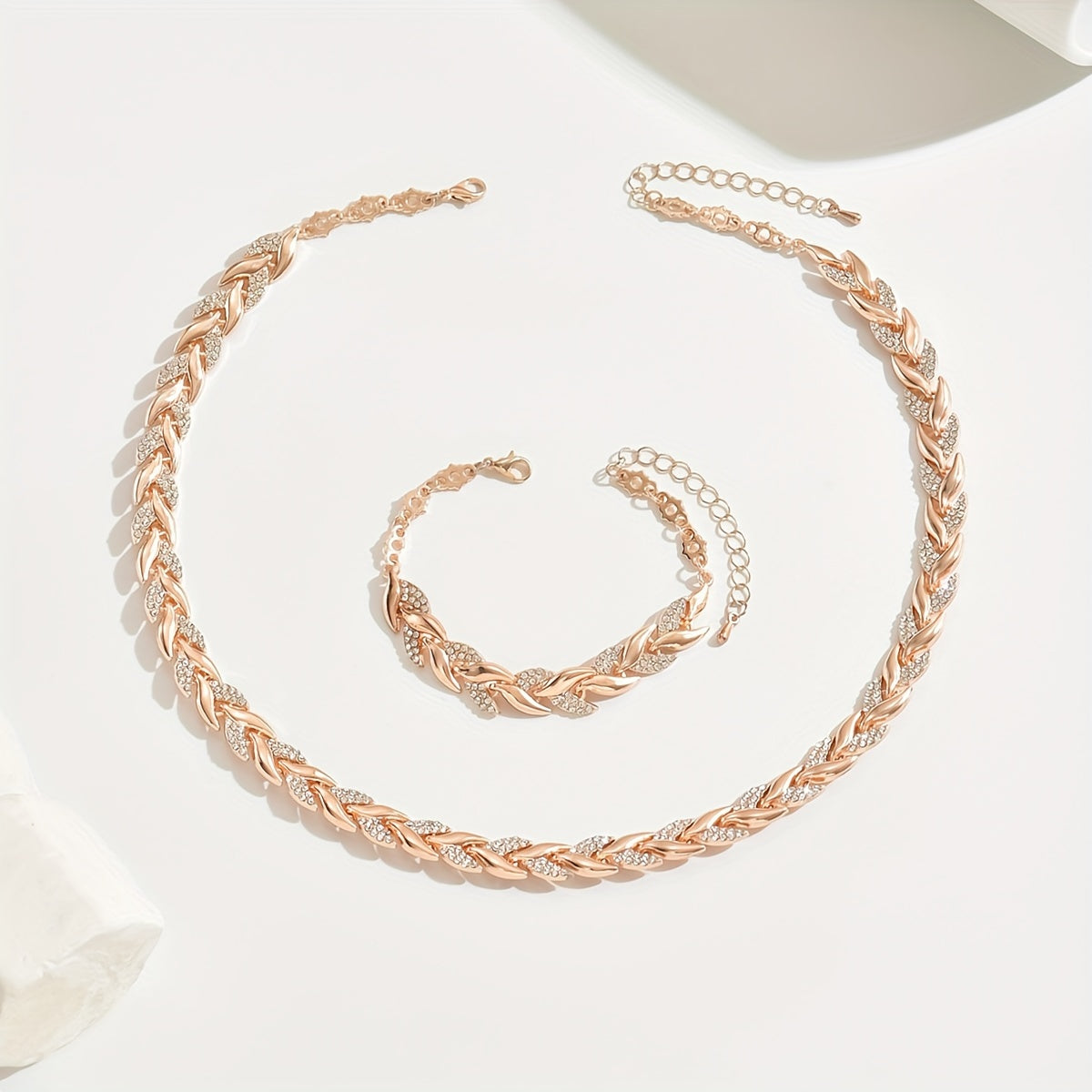 LEÏNA™ | Luxury Leaf Chain Necklace and Bracelet Set