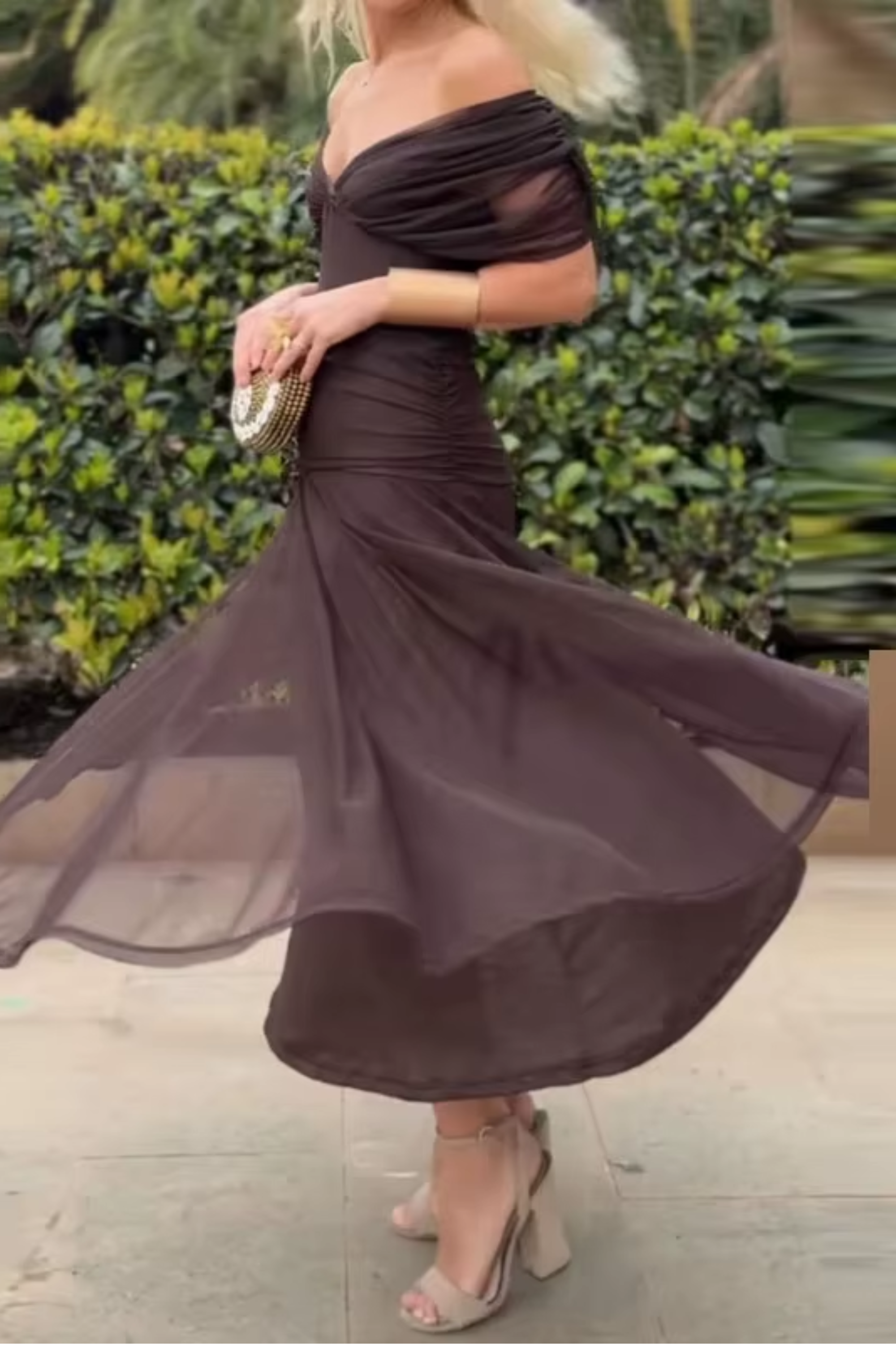 ANA | ELEGANT MAXI PLEAT DRESS