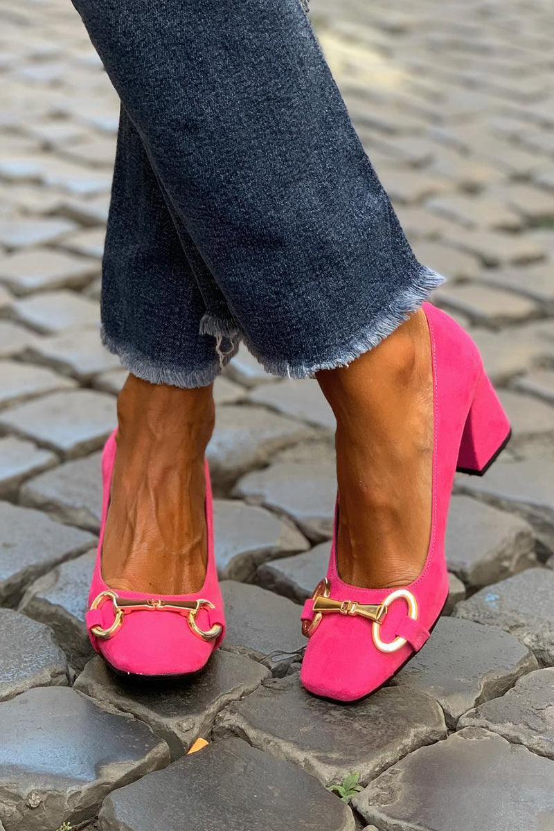 Alvessa | Colorful sandals with square toe and decorative block heel strap