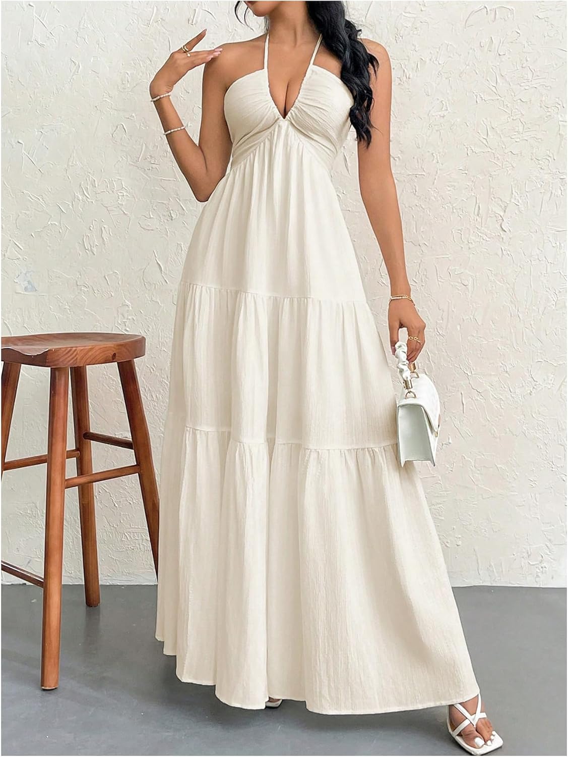 Elegant Flowing Maxi Dress - Flattering and Comfortable Cut