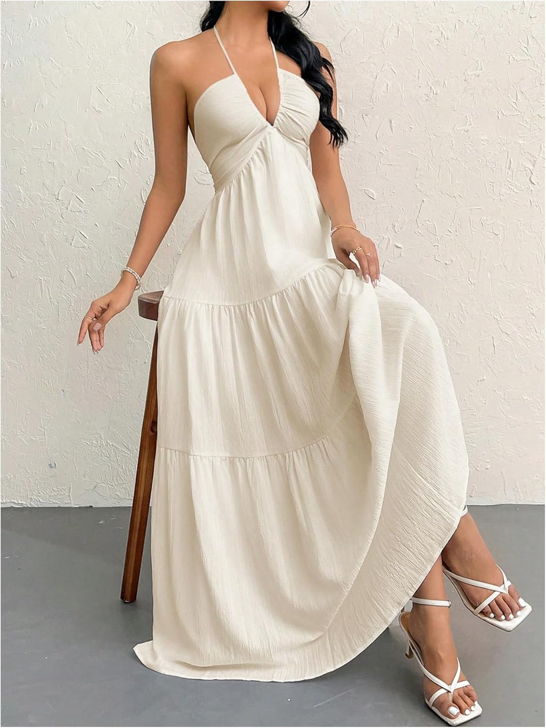 Elegant Flowing Maxi Dress - Flattering and Comfortable Cut