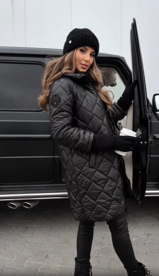 Kureha - Stylish Quilted Hooded Jacket With Zipper