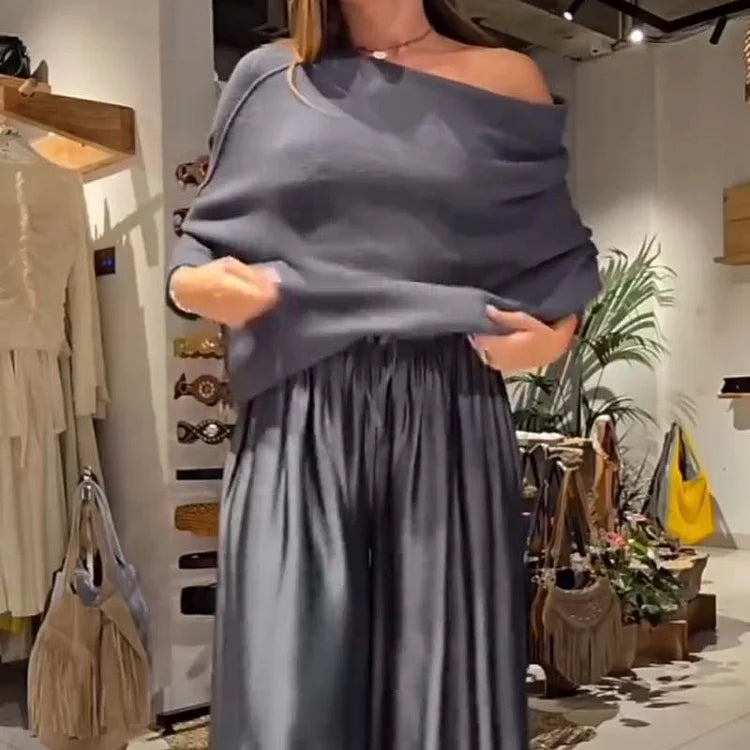 Elegant two-piece lounge set with exposed shoulders – soft, flattering, and elegantly casual