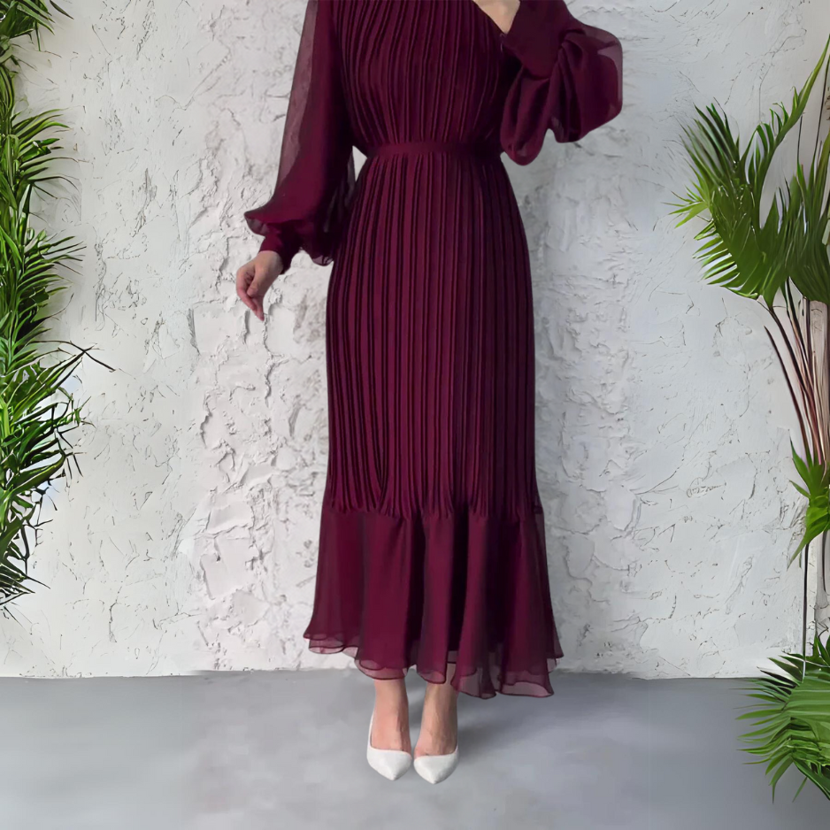 Elegant Autumn Evening Dress with Tulle Details