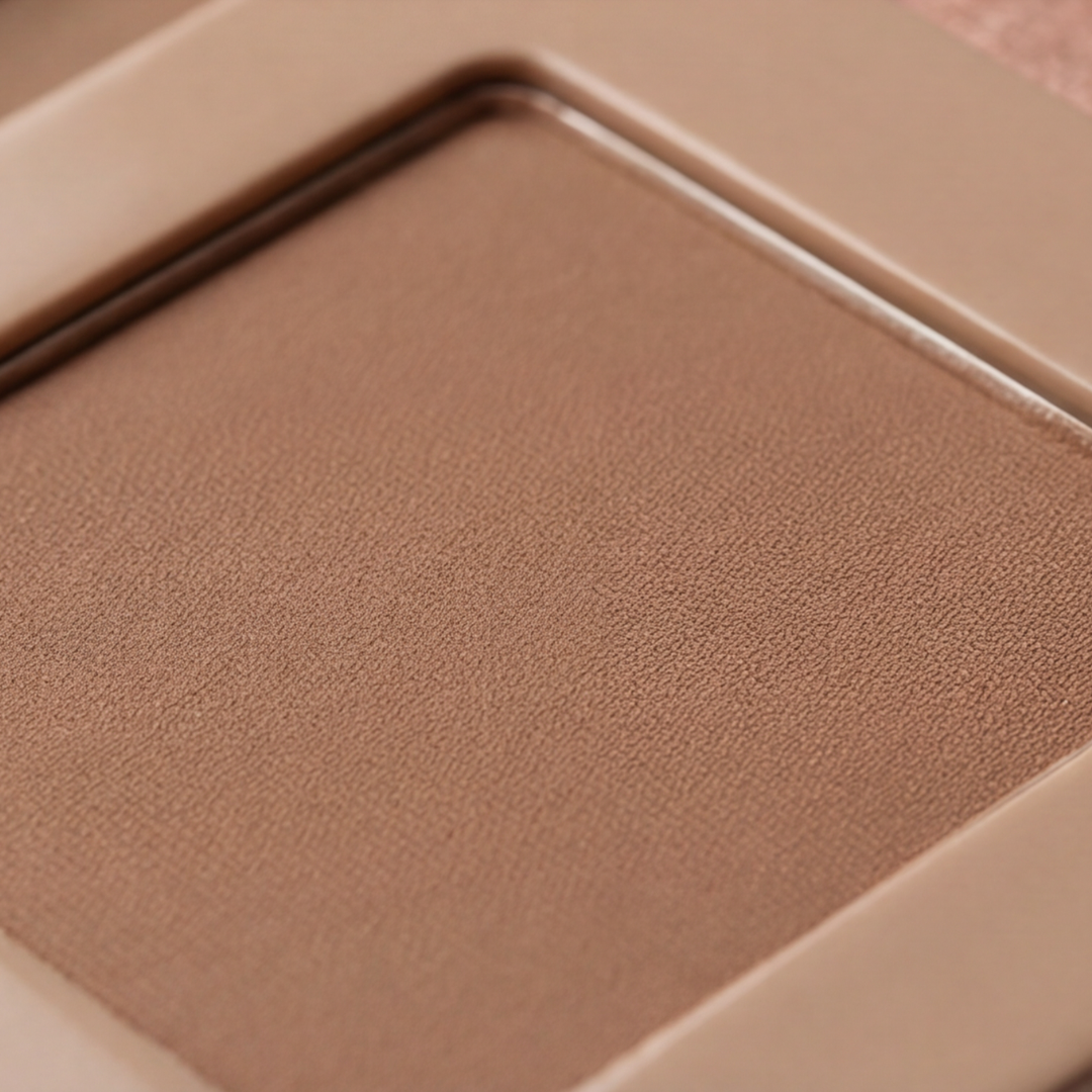 Lumara - 5-Page Makeup Book with 67 Professional Shades