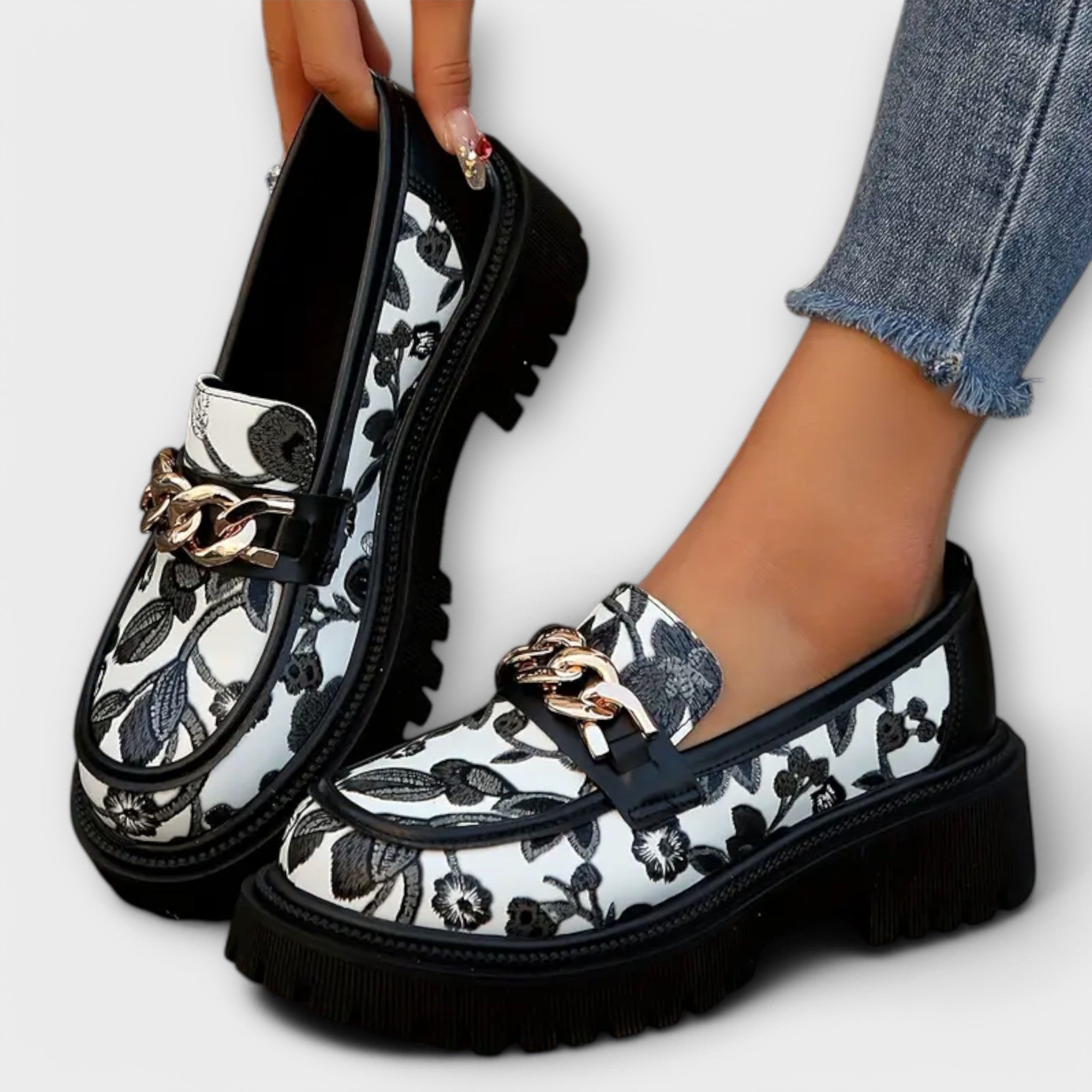 Sandra - Elegant Retro Loafers
