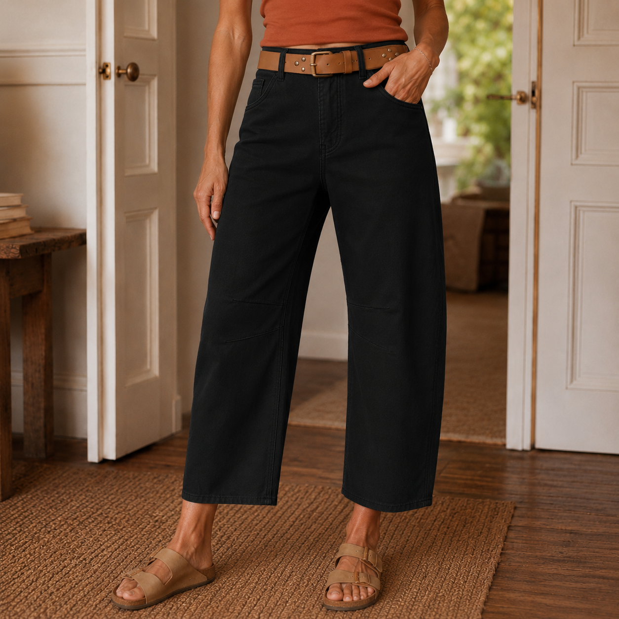 Cropelle – Stitch Detail Cropped Straight Pants