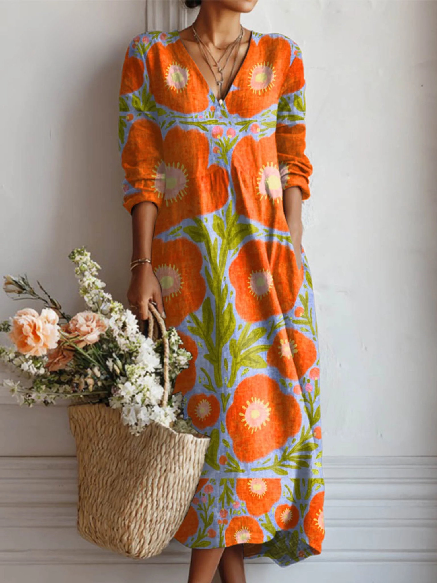 AUTUMN – MAXI ARTISTIC DRESS WITH V-NECKLINE AND FLORAL PRINT