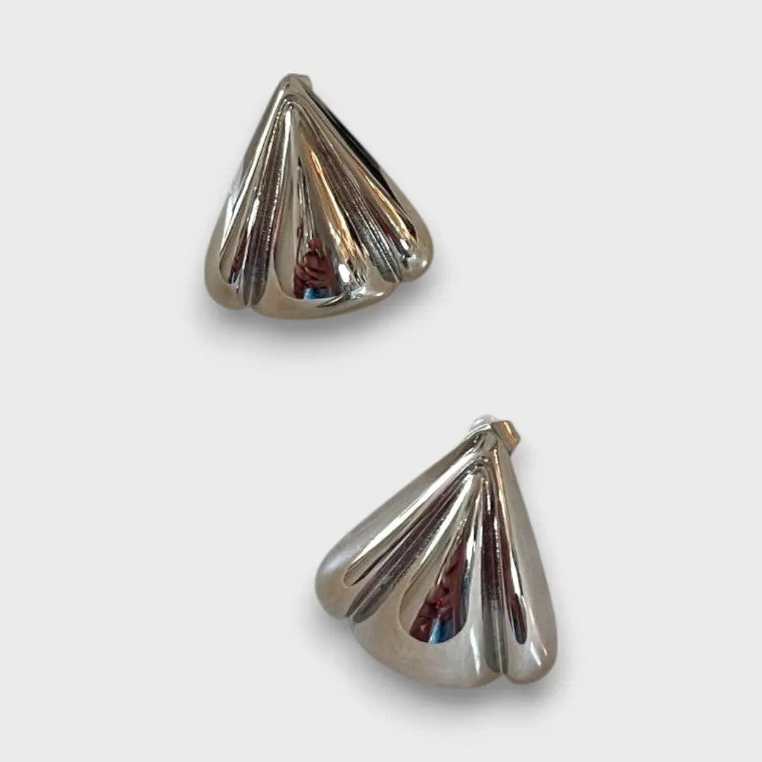 Nuna – Sculptural Character Gold Earrings