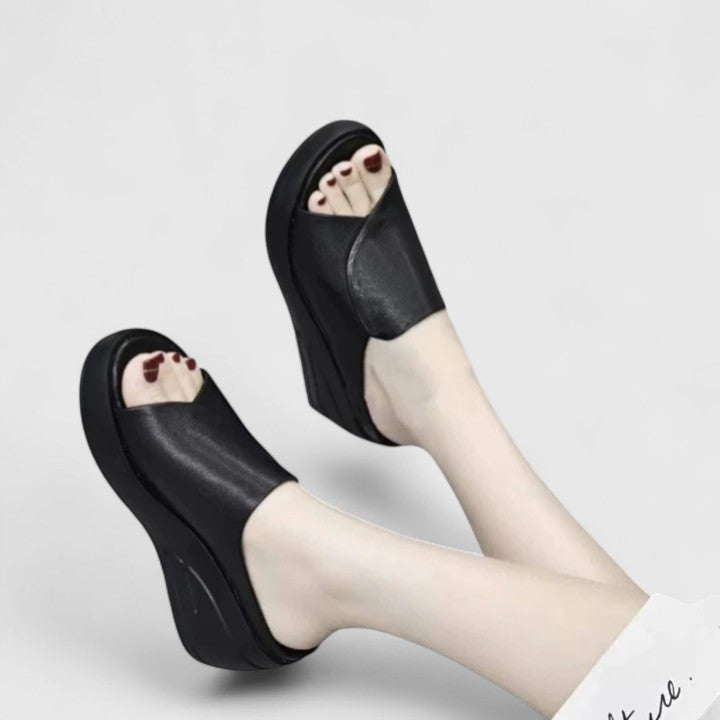 VIVIAN – LEATHER COMFORT WEDGE SLIDE