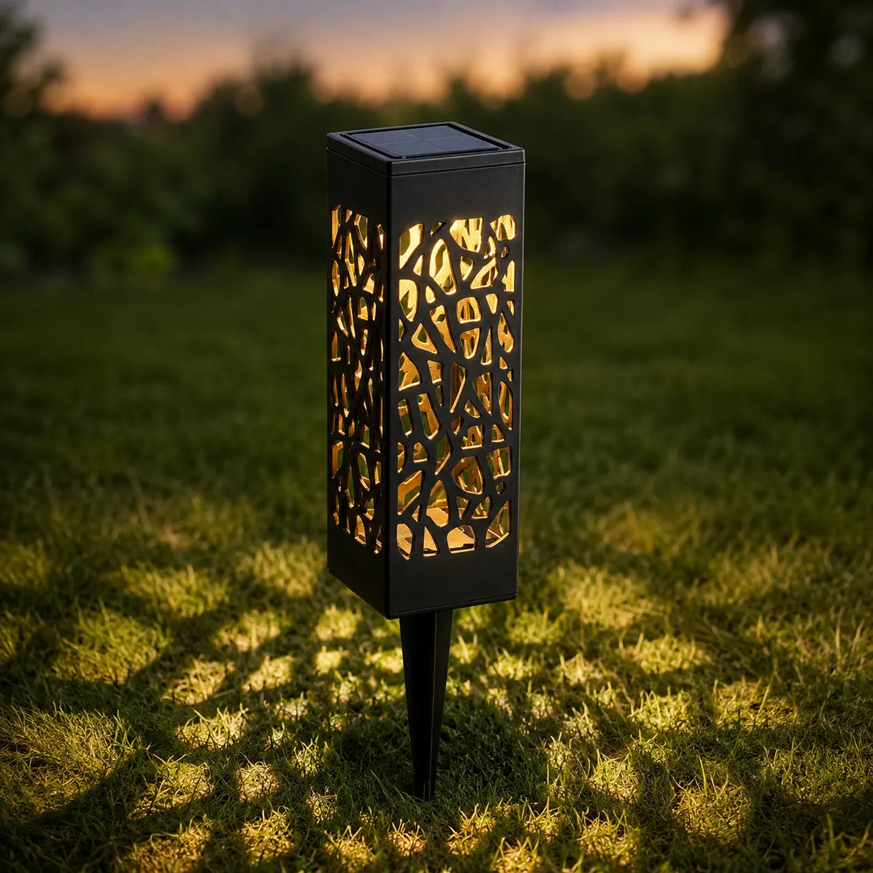 Glenmore – Solar Pathway Stake Lights with Mosaic Shadow Pattern (8-Pack)