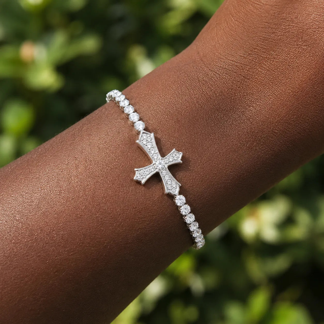 Lumière – Pavé Zircon Cross Tennis Bracelet in Silver or Gold