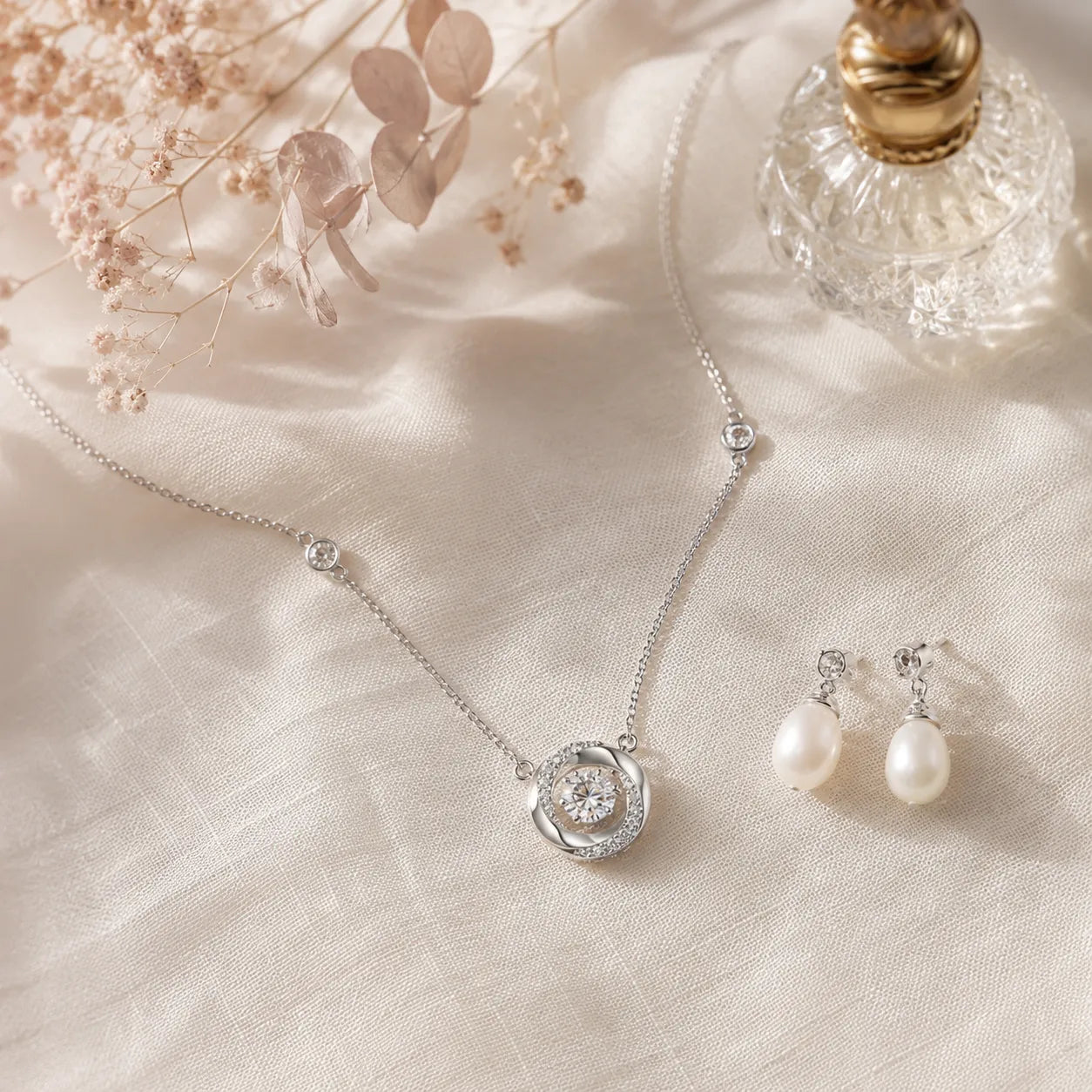 Lunavia – Floating Stone Silver Necklace with Pavé Halo