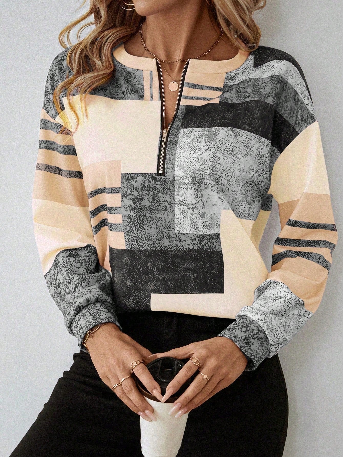 CHANDRIA – MODERN ZIP FRONT BLOUSE