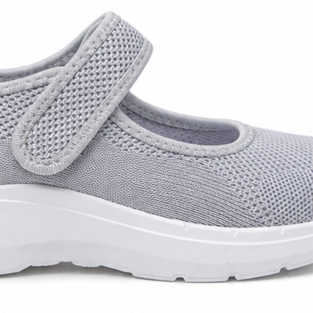Elevana – Breathable Mesh Adjustable-Strap Platform Sneaker
