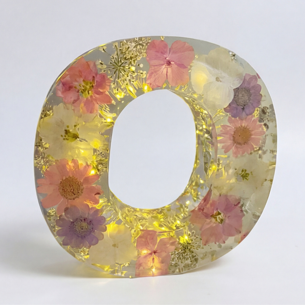 Florenza – Personalized Floral Resin Letter Light