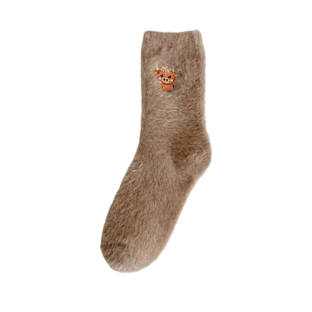 Cozymoo – Fuzzy Highland Cow Socks