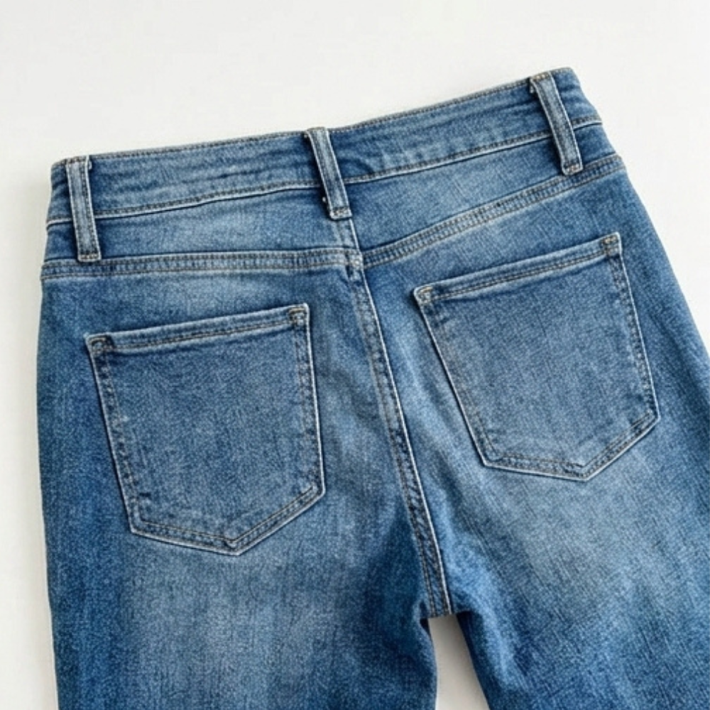 Denalia – Women's Tummy-Smoothing Bootcut Jeans