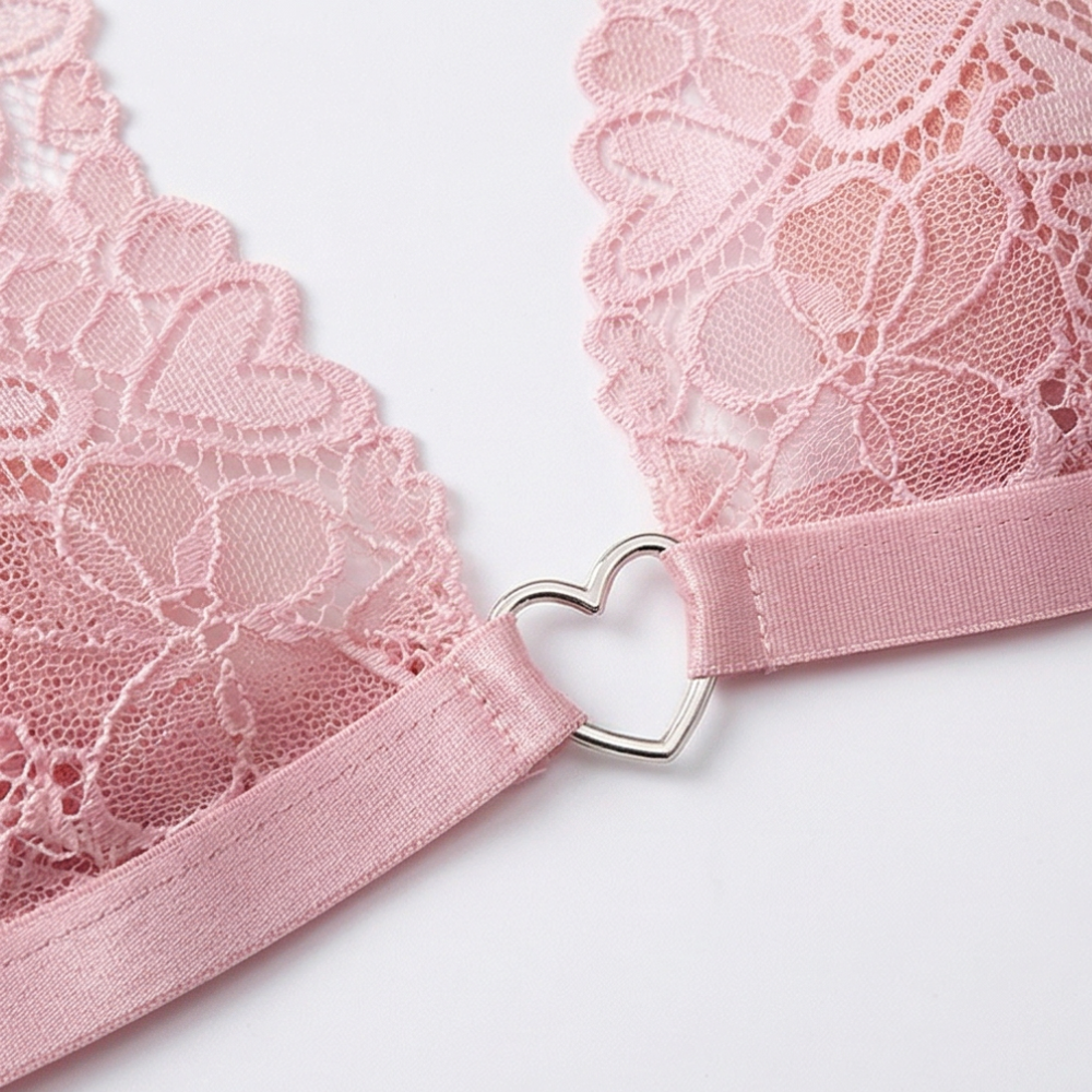 Adoré – Heart Chain Lace Garter Lingerie Set