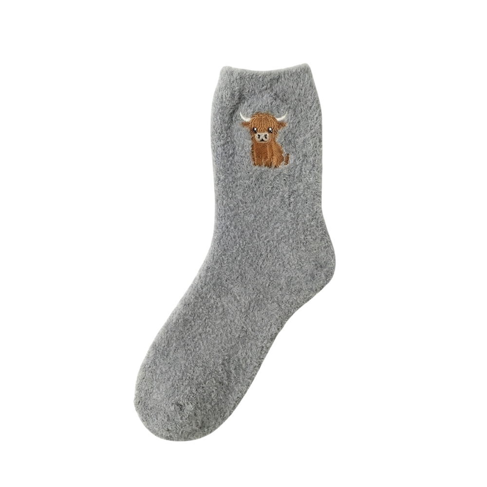 Cozymoo – Fuzzy Highland Cow Socks